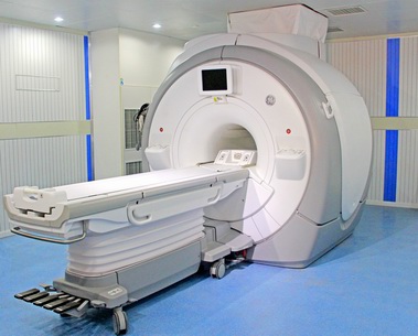 1481084873129538.jpg 引进美国GE3.0T MRI(包敏健摄).jpg